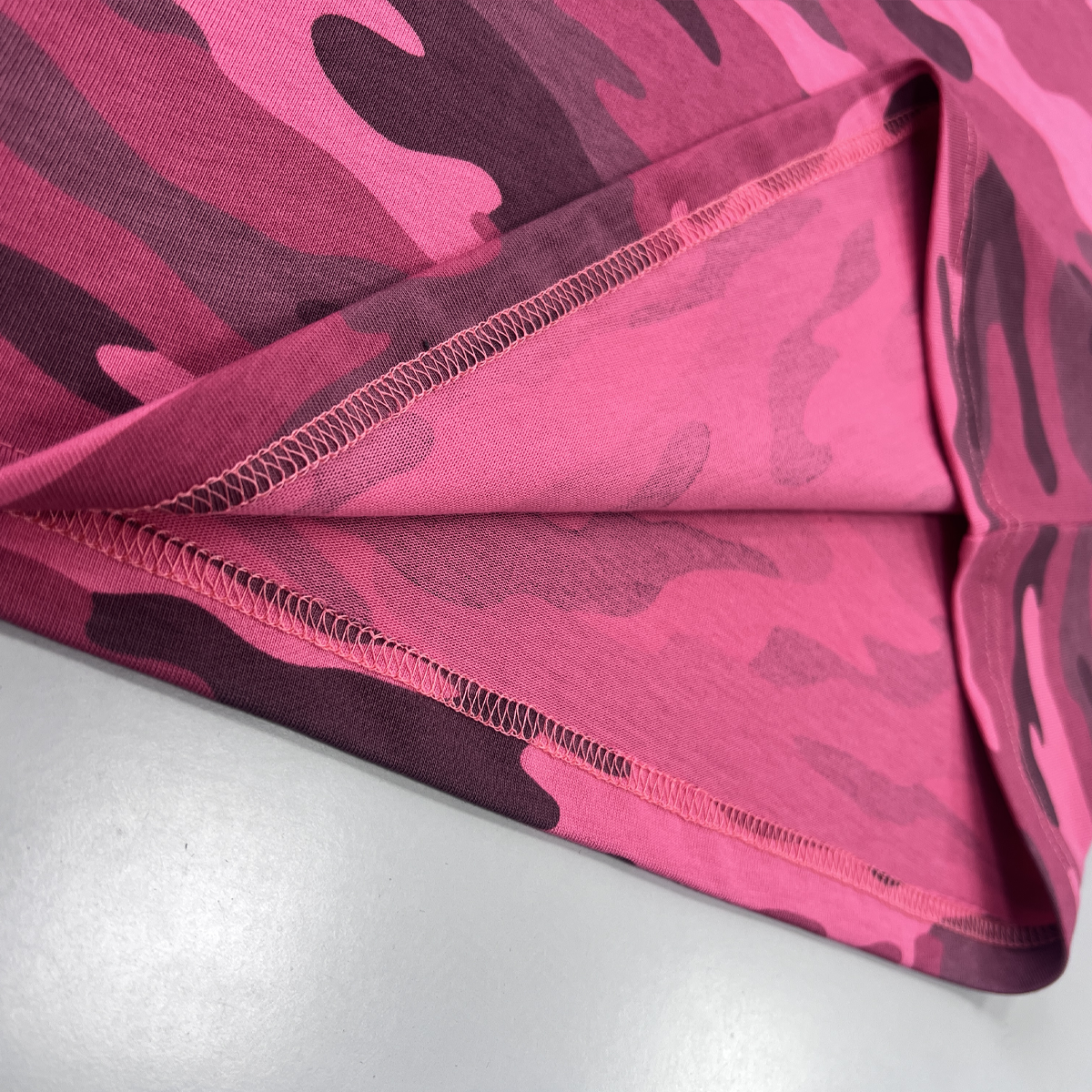 "Neo Camo" Cropped Tee